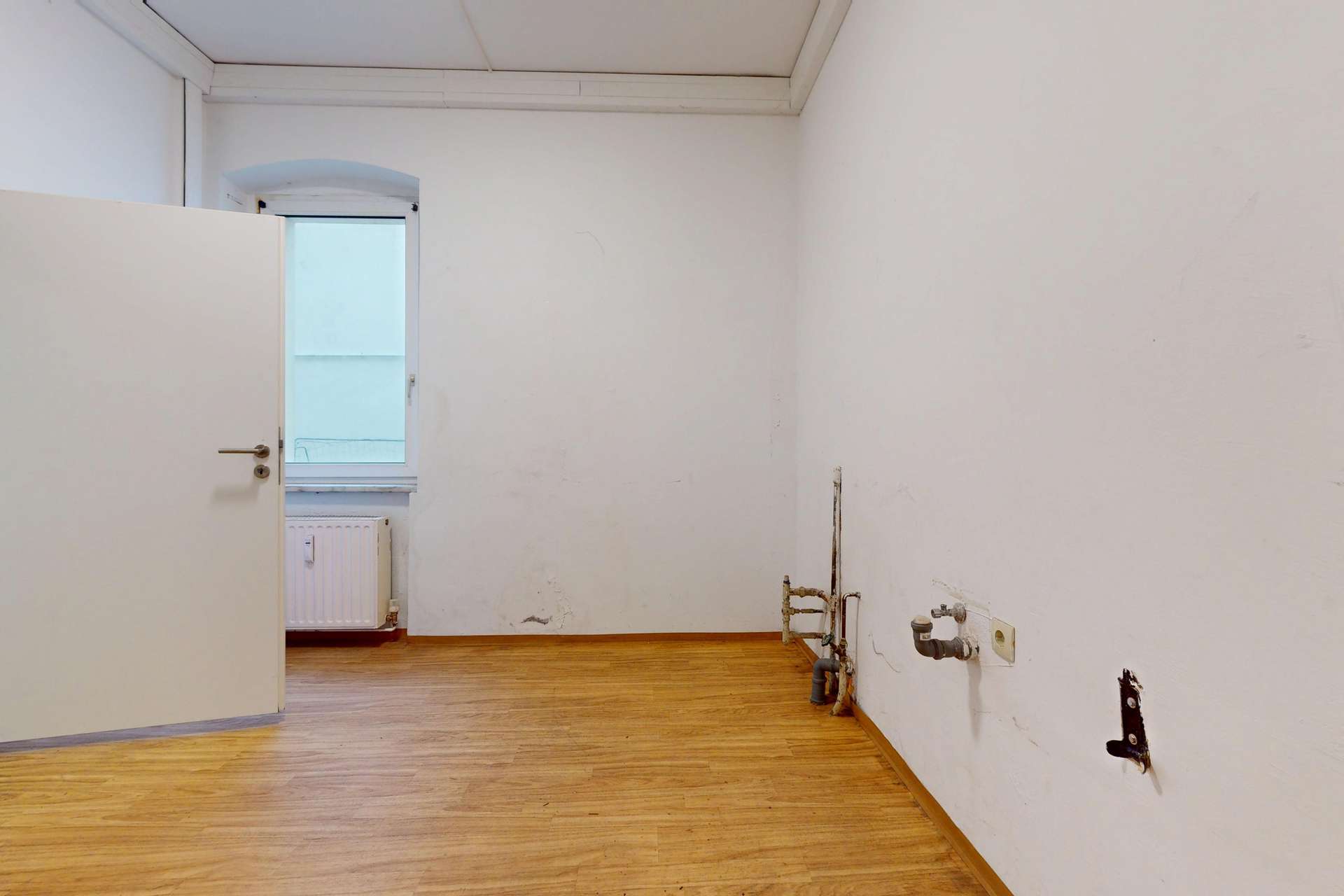 Aufenthalt / Lager / Büro